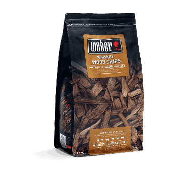 Чипс за опушване WEBER®, дъб и уиски - 0,7 kg - ogradina.bg